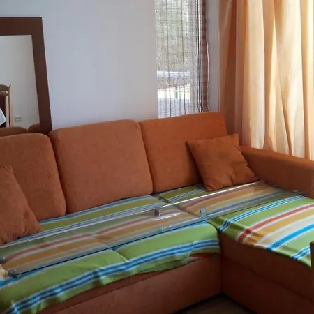 комфорт Apartment *